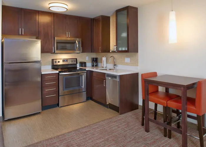 By Marriott Chicago 3*