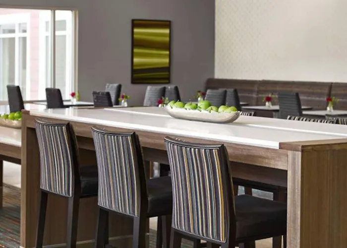 Hotel By Marriott Chicago